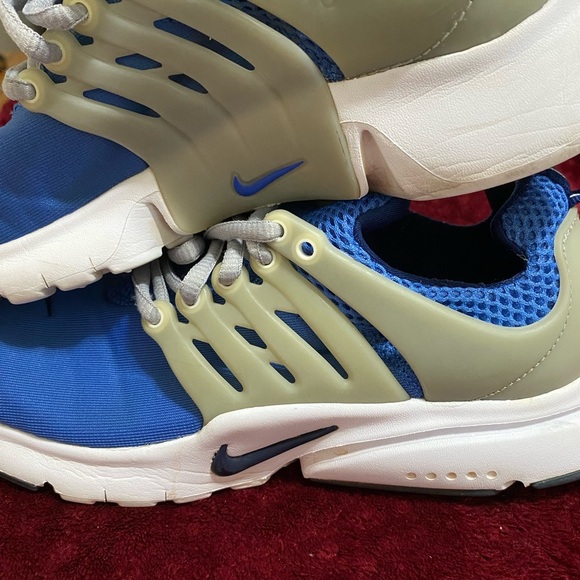 Nike Blue and Gray Athletic Shoes
Size 7Y which is also a size 8.5 in women’s. - Picture 7 of 10